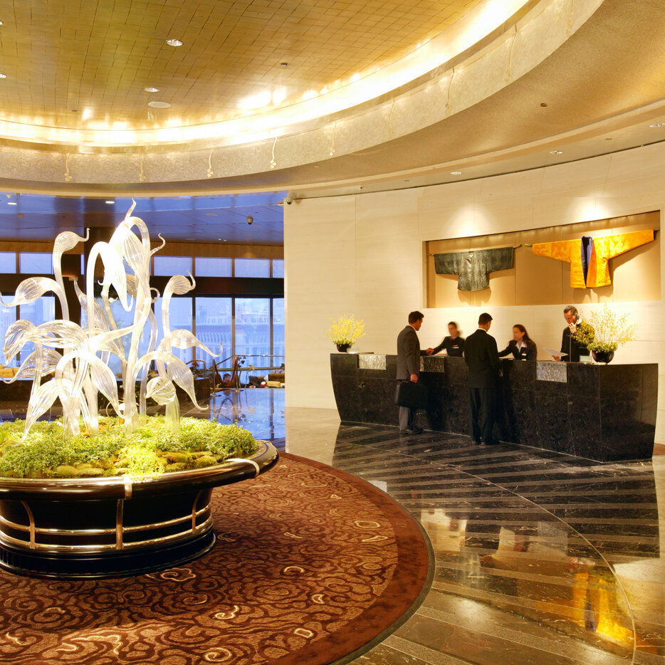 related-corporate-hospitality-square-mandarin-lobby.jpg