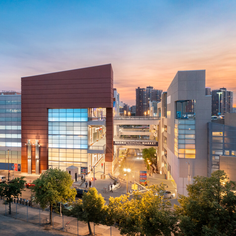 related-corporate-properties-square-main drive_dusk_fd_hr.jpg