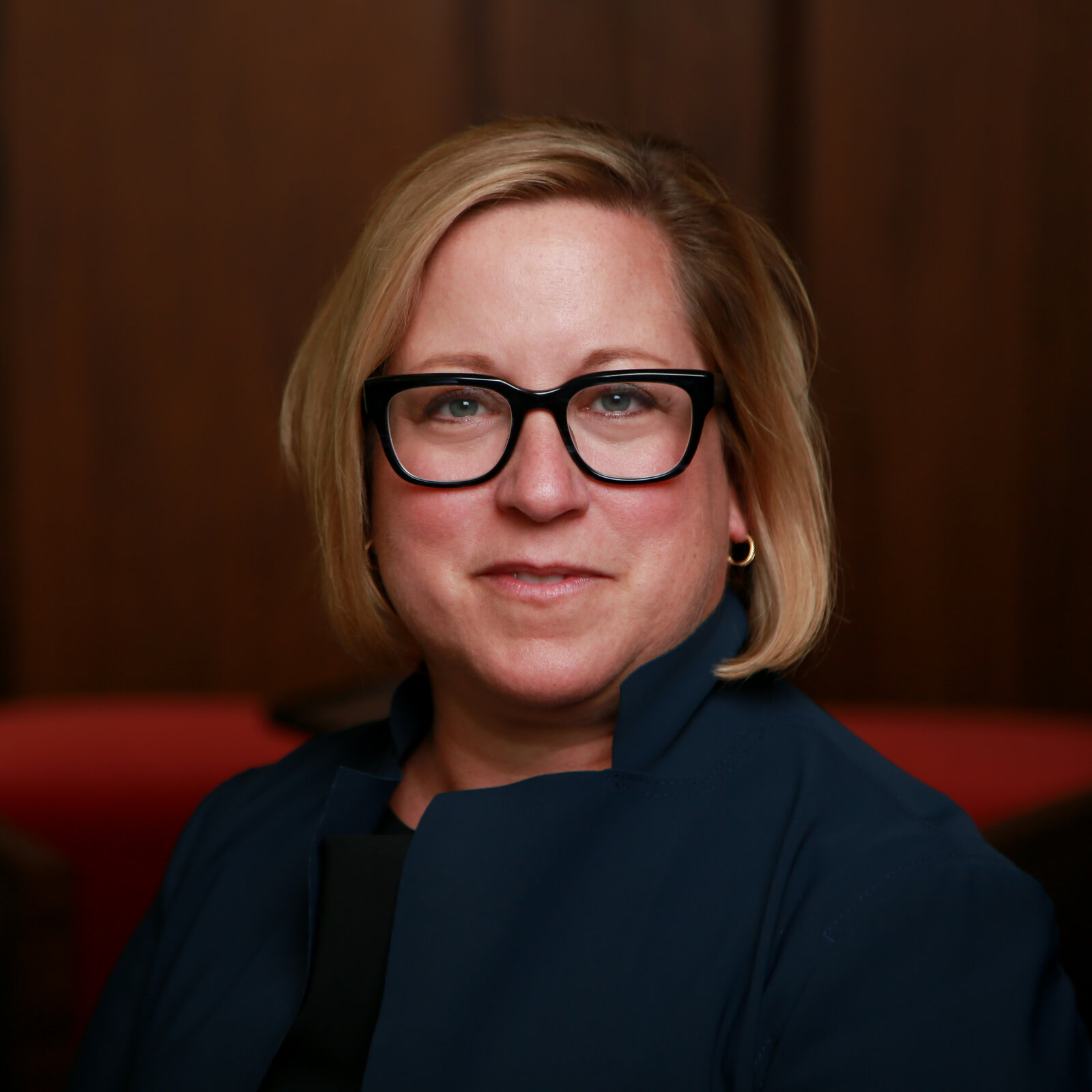 Headshot Color - Ann Thompson.jpg