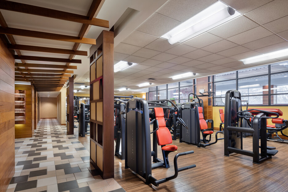 related-corporate-luxury-rental-cut-sheet-sfrances-181107-0178-a-rgb-onecarnegiehill-gym.jpg