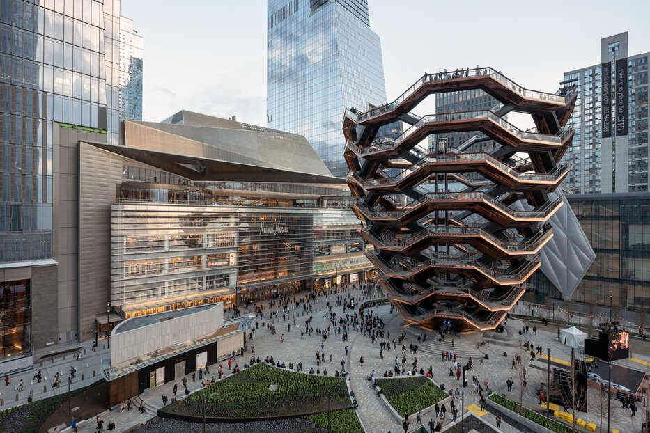 related-corporate-properties-landscape-shops-restaurants-hudson-yards-gallery3.jpg