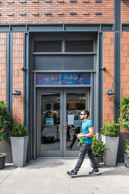 related-corporate-retail-pillar-whitmans nyc abington house.jpg