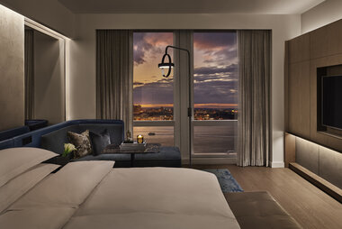 related-corporate-news-landscape-equinoxhotelroom.jpg