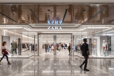 Photo - Zara Level 4, The Shops & Restaurants at Hudson Yards - courtesy of Francis.jpg