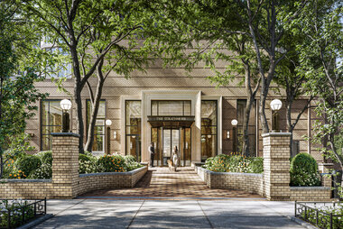 related-corporate-condos-landscape-na002_the strathmore_ext02_entrance canopy plaza_b7.jpg