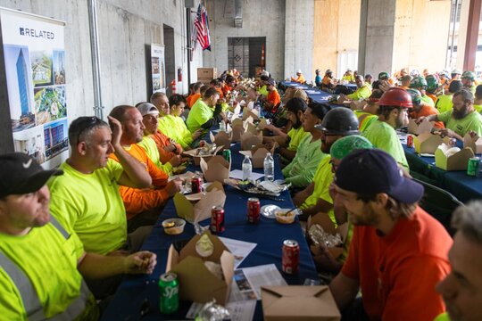 Related Midwest Hosts Labor Day Luncheon at 400 Lake Shore