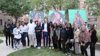 Mural Group PhotoRelated-Corporate-RMW-parkway-gardens-mural.jpg