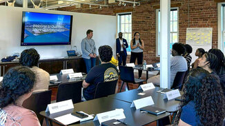 related-corporate-careers-landscape-quantumshorechicago_groundbreakers-program.jpg